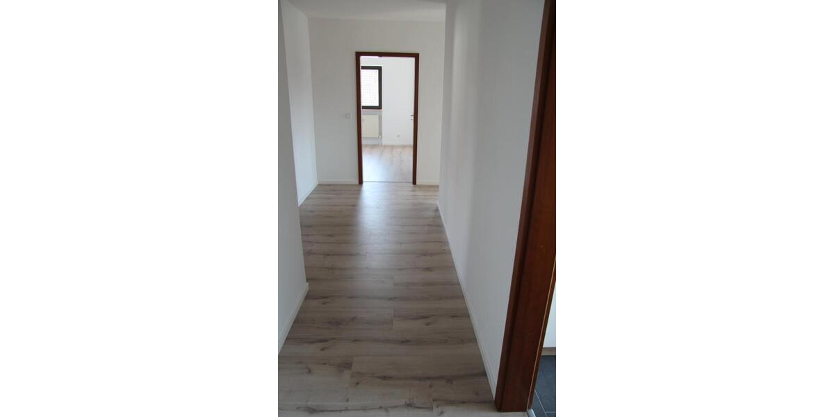 Etagenwohnung Roth - 3 Zimmer, 84 m&sup2;, 1.100&euro; | Angebot:26261890