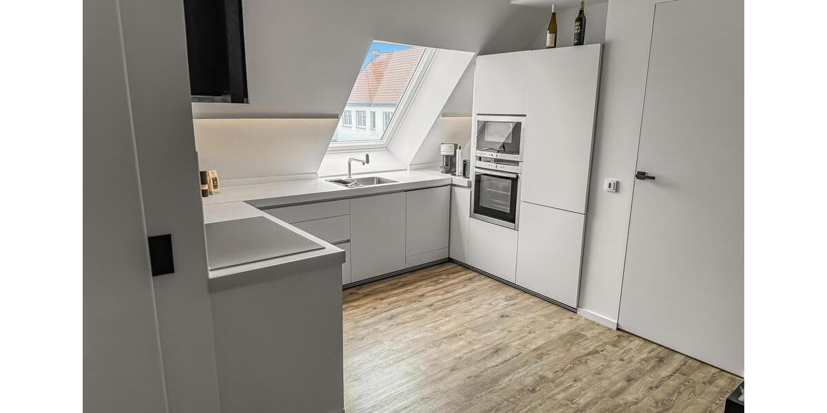Dachgeschoßwohnung Lemgo - 2 Zimmer, 85 m&sup2;, 1.200&euro; | Angebot:26579037