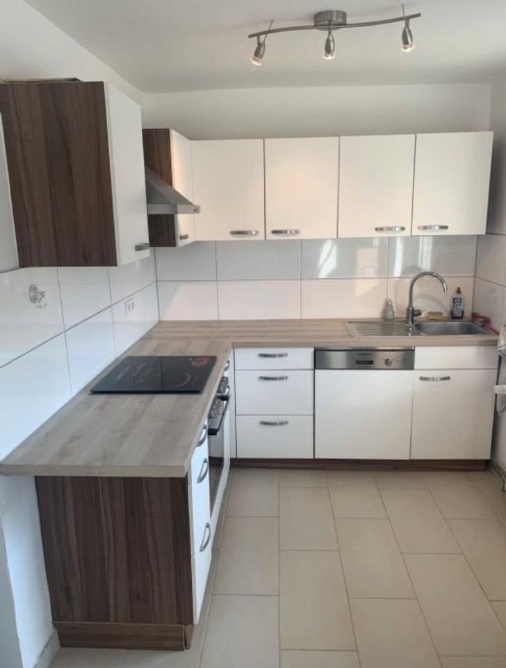 Top-Moderne 3-Zimmer-Wohnung mit Balkon, Garage nähe Uni MA