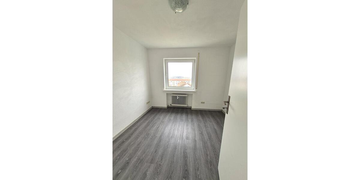 Etagenwohnung Friedrichshafen - 4 Zimmer, 91 m&sup2;, 1.390&euro; | Angebot:24756204