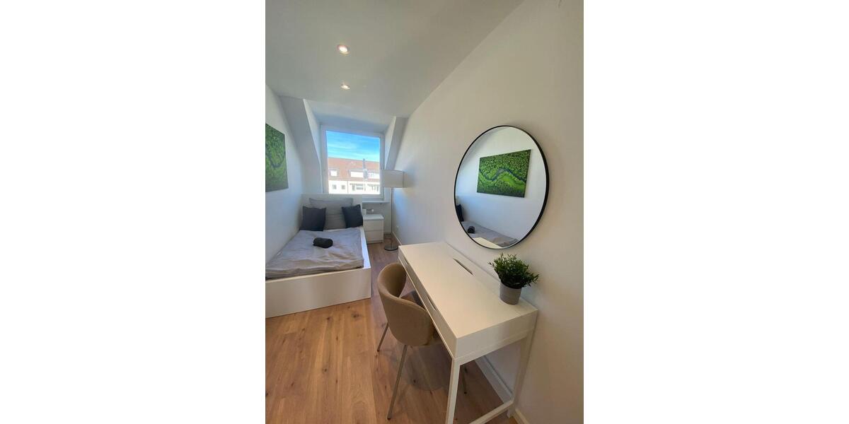 Erstbezug: 4-Zimmer-WG, voll möbliert & frisch saniert 4 zimmer