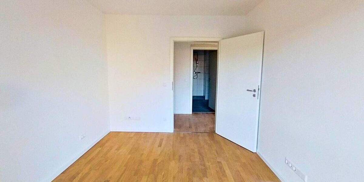 Zimmer Grafenhausen - 3 Zimmer, 81 m&sup2;, 858&euro; | Angebot:25674951