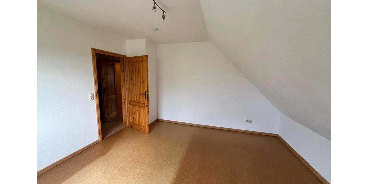 Dachgeschoßwohnung Ascheberg (Holstein) - 3 Zimmer, 60 m&sup2;, 600&euro; | Angebot:26648372