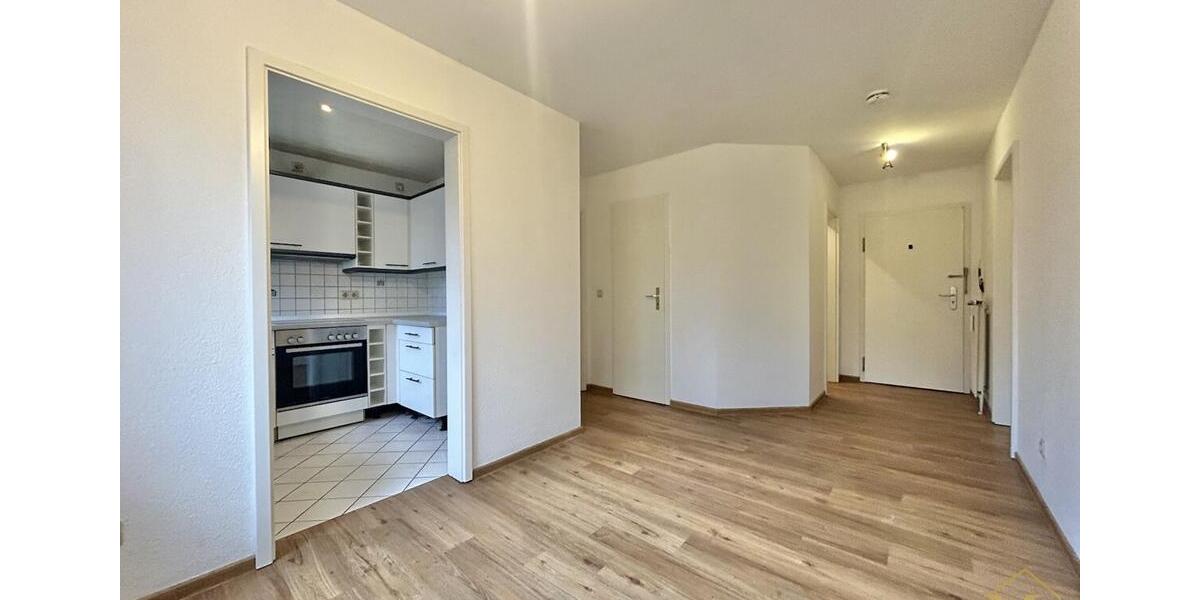 Klarer Streck: Helle 3 Zimmer Wohnung mit Balkon 3 zimmer