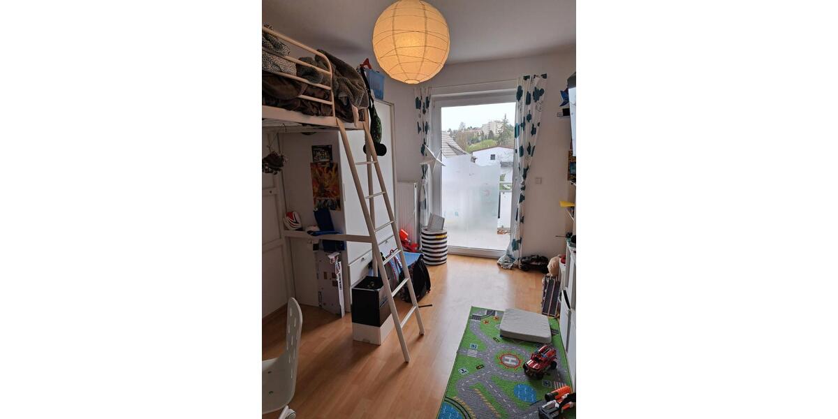 Reihenhaus Würzburg Lengfeld - 7 Zimmer, 146 m&sup2;, 2.200&euro; | Angebot:26471982
