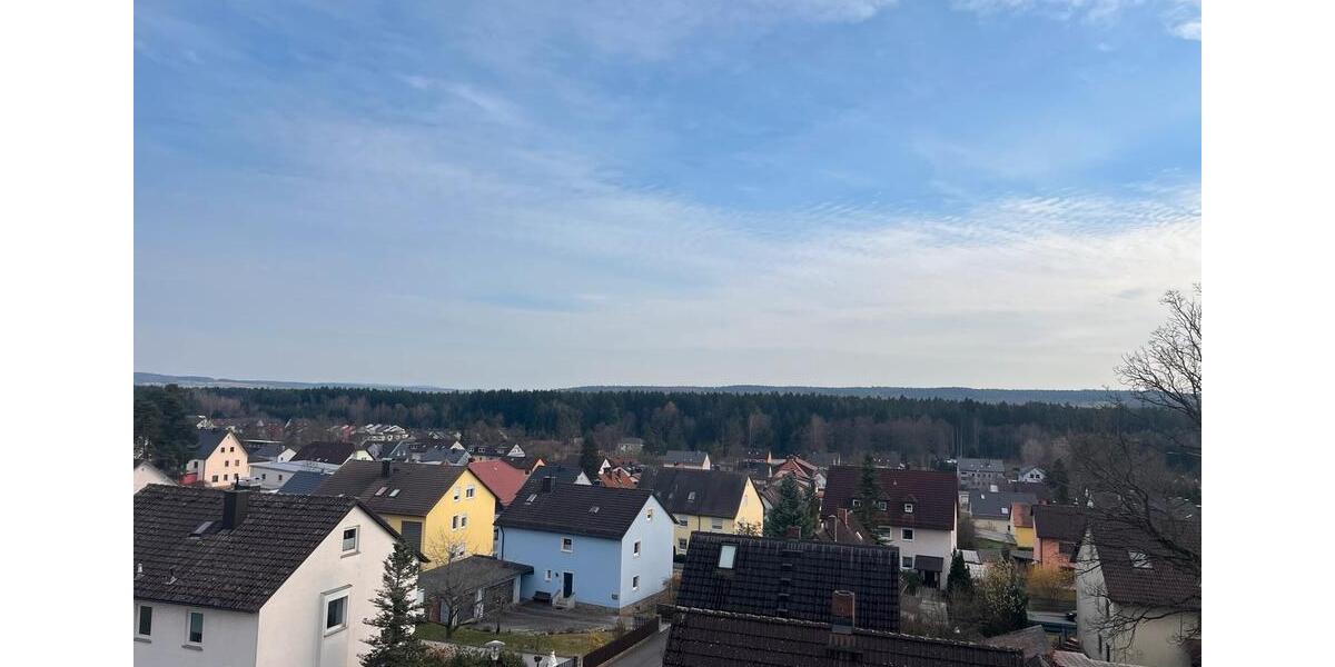 Dachgeschoßwohnung Weiden in der Oberpfalz - 1 Zimmer, 75 m&sup2;, 850&euro; | Angebot:25872233