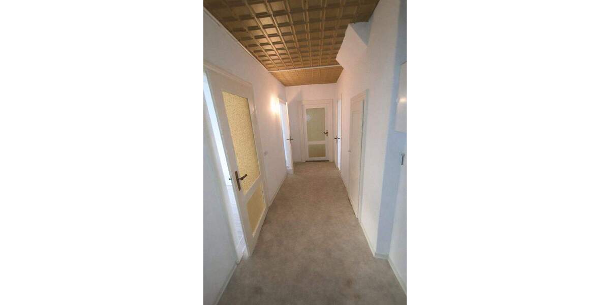 Etagenwohnung Neustadt in Sachsen Neustadt - 3 Zimmer, 81 m&sup2;, 650&euro; | Angebot:25838500