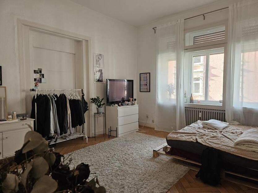 Schöne AltbauWohnung zur Zwischenmiete (+Option auf WG-Nachfolge)