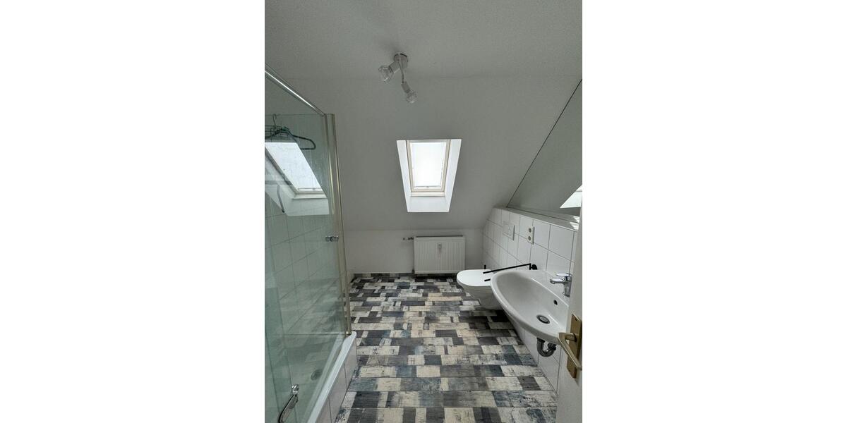 Dachgeschoßwohnung Lage - 2 Zimmer, 50 m&sup2;, 460&euro; | Angebot:20286383