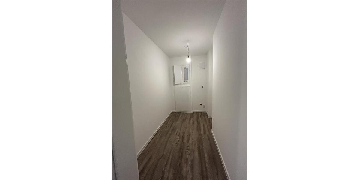 Etagenwohnung Pinneberg - 2 Zimmer, 72 m&sup2;, 980&euro; | Angebot:26212878