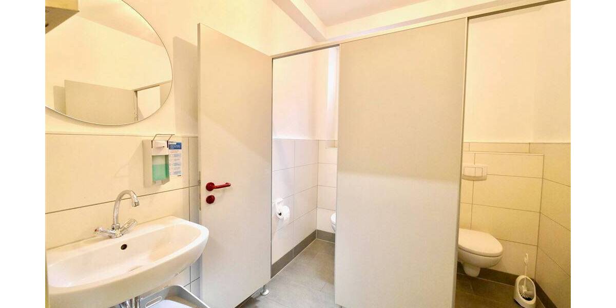 Gewerbeobjekt Cadolzburg - 3 Zimmer, 833&euro; | Angebot:25664508