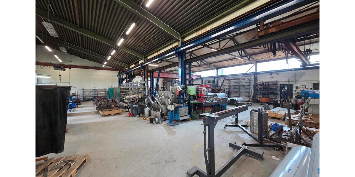 GewerbehalleProduktion 851m², 2t bis 5t Kran, Büro zimmer