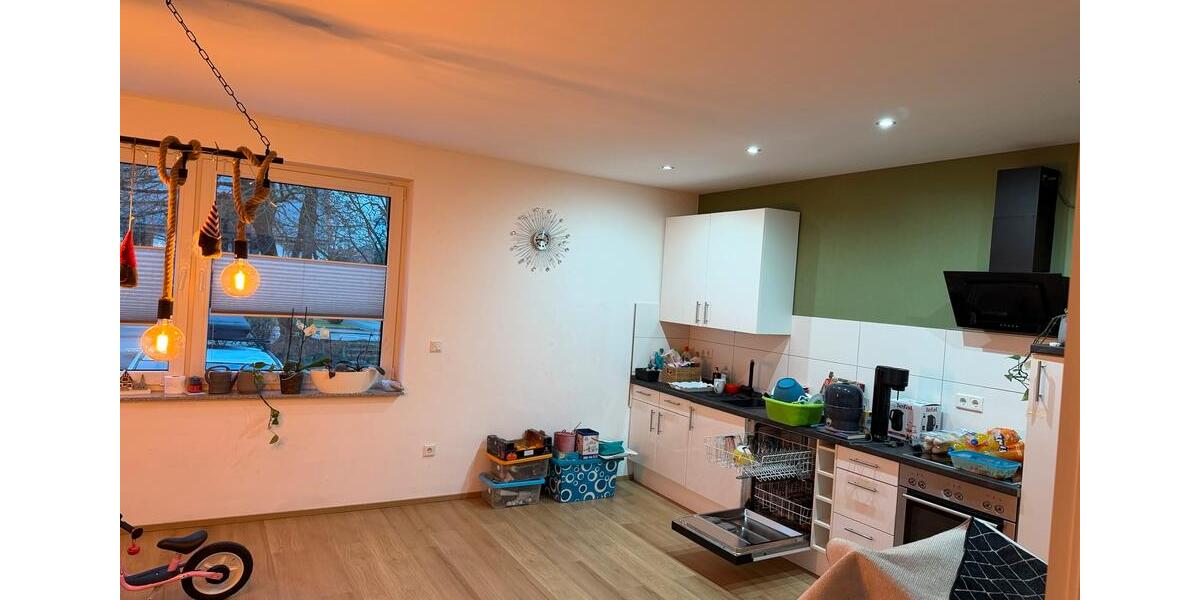 Erdgeschoßwohnung Warburg - 4 Zimmer, 110 m&sup2;, 1.000&euro; | Angebot:24548428