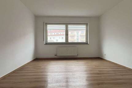 Wohnung Bruchsal - 3 Zimmer, 84 m&sup2;, 760&euro; | Angebot:26839988