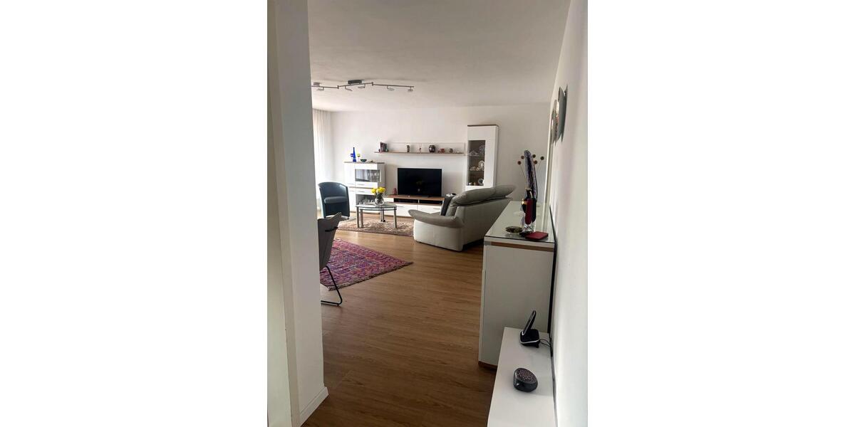 Etagenwohnung Leonberg - 2.5 Zimmer, 75 m&sup2;, 1.050&euro; | Angebot:26698177