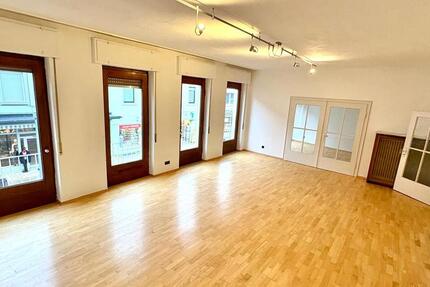 Wohnung Zweibrücken - 3 Zimmer, 100 m&sup2;, 700&euro; | Angebot:25117878