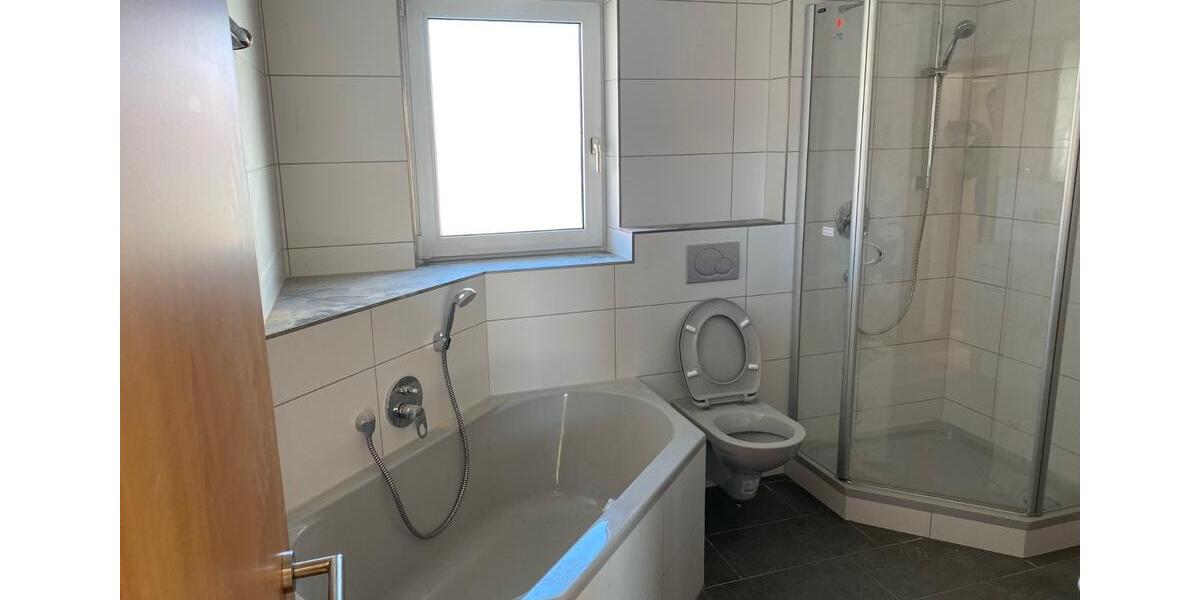 Etagenwohnung Hülben - 2 Zimmer, 86 m&sup2;, 850&euro; | Angebot:26589598