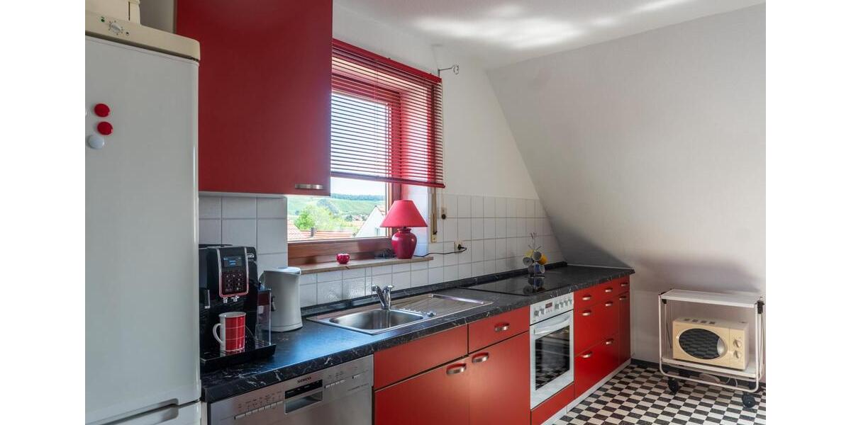 3-Zimmer-Maisonette-Wohnung mit TV, Wlan, Küche mit Essplatz, Galerie, BadWc, Waschmaschine, Parkplatz und Balkon 3 zimmer