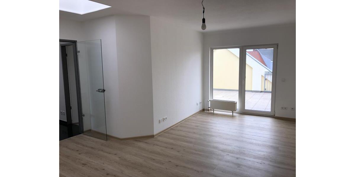 Etagenwohnung Mittweida - 5 Zimmer, 112 m&sup2;, 950&euro; | Angebot:25960902