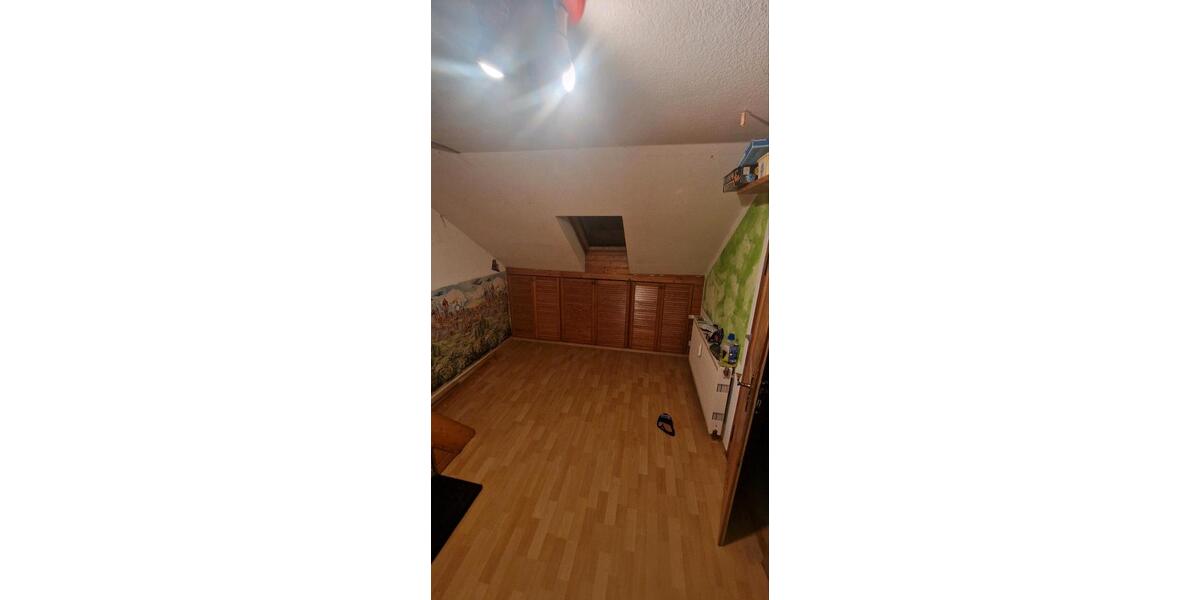 Dachgeschoßwohnung Tharandt - 2 Zimmer, 12 m&sup2;, 330&euro; | Angebot:24466910