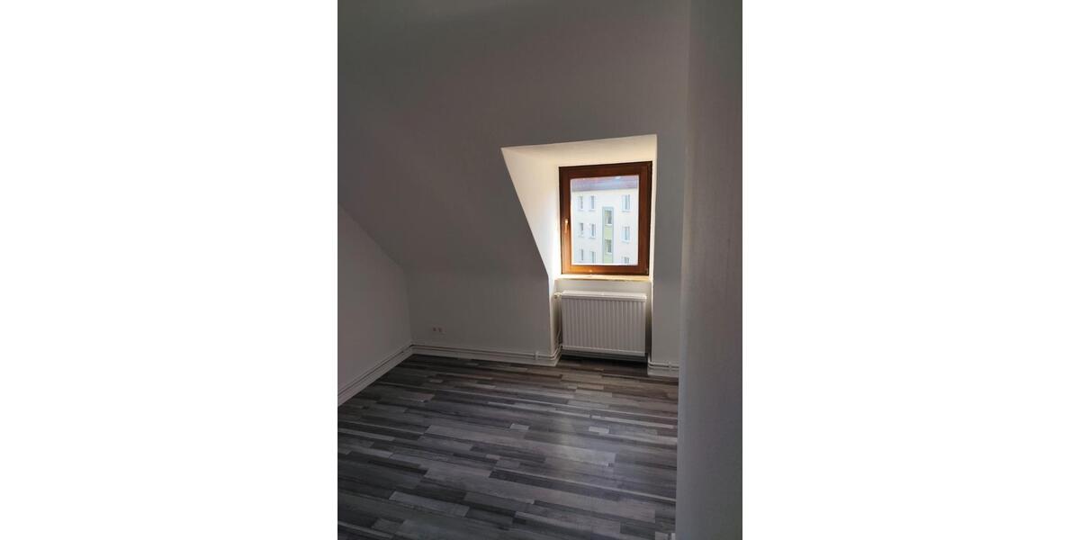 Dachgeschoßwohnung Hannover Vahrenwald-List - 3 Zimmer, 65 m&sup2;, 660&euro; | Angebot:26562581