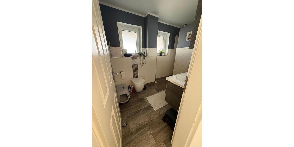 Erdgeschoßwohnung Heide - 2.5 Zimmer, 100 m&sup2;, 900&euro; | Angebot:26503264