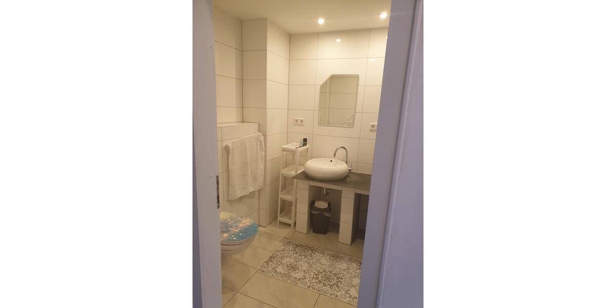 Etagenwohnung Krefeld Benrad - 4 Zimmer, 100 m&sup2;, 1.500&euro; | Angebot:25176278