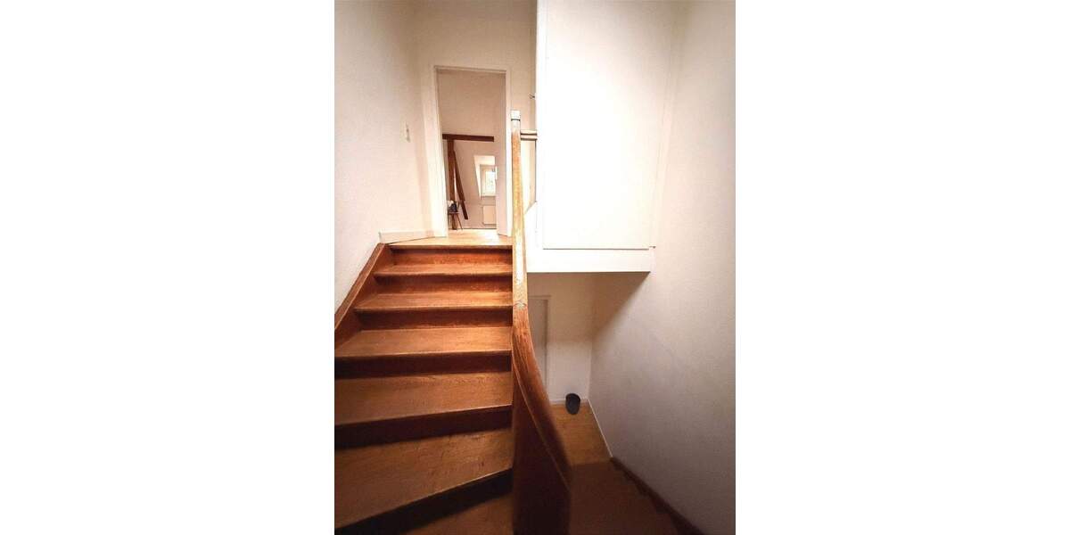 3-Zimmer-Dachgeschosswohnung in 56841 Traben-Trarbach mit neuer Einbauküche 3 zimmer