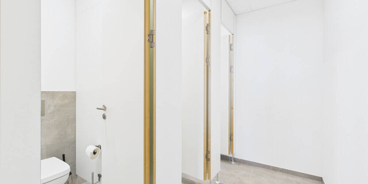 Repräsentatives Büro mit Südbalkon und hochwertiger Ausstattung für Unternehmen zimmer