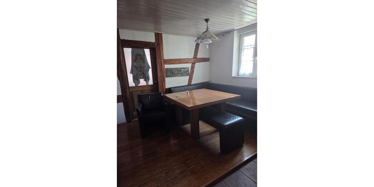 Erdgeschoßwohnung Friesenheim - 4 Zimmer, 140 m&sup2;, 1.700&euro; | Angebot:26676225