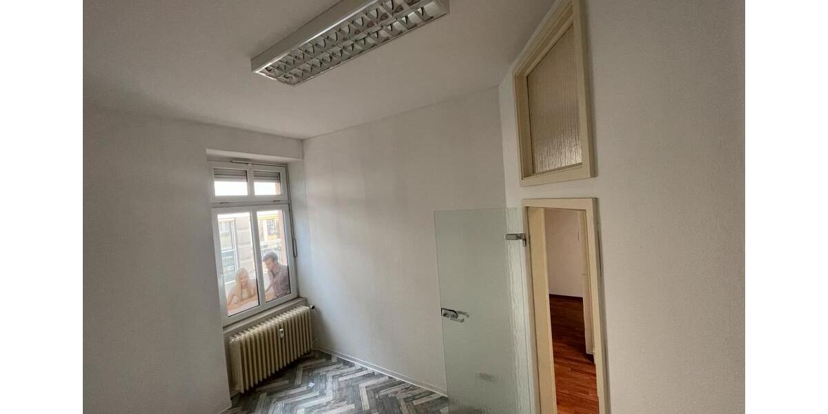 Etagenwohnung Sankt Wendel - 7 Zimmer, 134 m&sup2;, 900&euro; | Angebot:26532848
