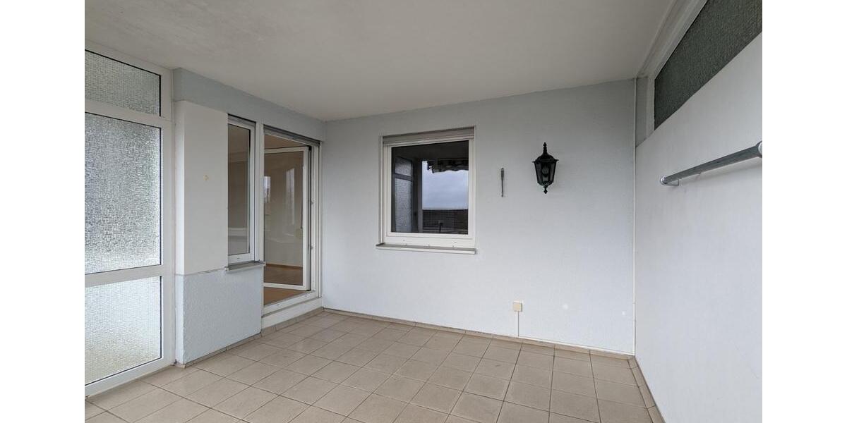 Hochparterre Amberg - 4 Zimmer, 100 m&sup2;, 1.200&euro; | Angebot:25392062