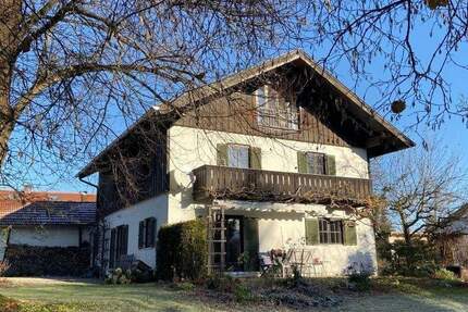 Schöne 3-Zimmerwohnung mit Südbalkon in Zweifamilienhaus! Vermietung nur an Einzelperson 3 zimmer