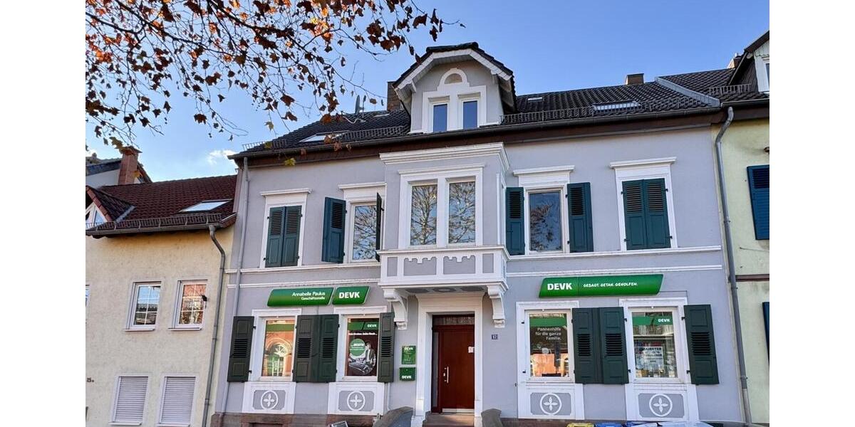 Frisch modernisierte Dachgeschosswohnung in ruhiger, zentraler Lage von Ottweiler 3 zimmer