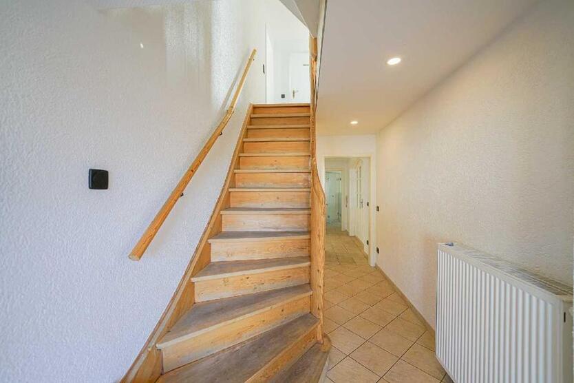 Freistehendes Einfamilienhaus mit Garten und Sonnenbalkon 5 zimmer