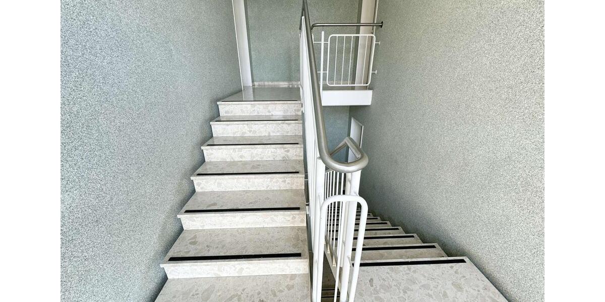 Etagenwohnung Waren (Müritz) - 2 Zimmer, 60 m&sup2;, 690&euro; | Angebot:25049010