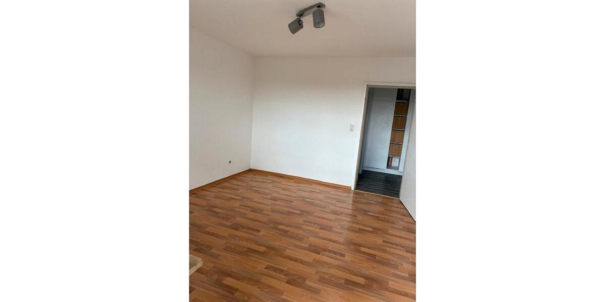 Etagenwohnung Würzburg Lengfeld - 2 Zimmer, 55 m&sup2;, 597&euro; | Angebot:26040541