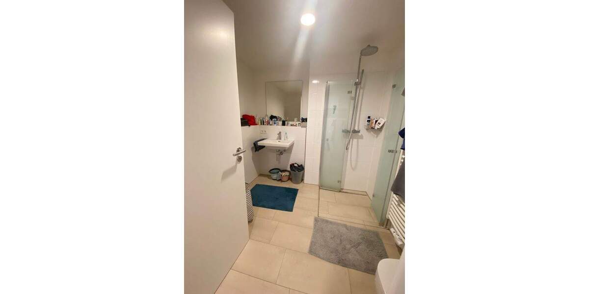 Neuwertige 2-Zimmer-Wohnung mit Wintergarten in Holzkirchen 2 zimmer