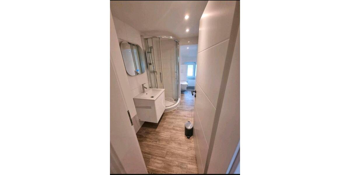 Dachgeschoßwohnung Wuppertal Lichtenplatz - 2 Zimmer, 80 m&sup2;, 940&euro; | Angebot:26483898