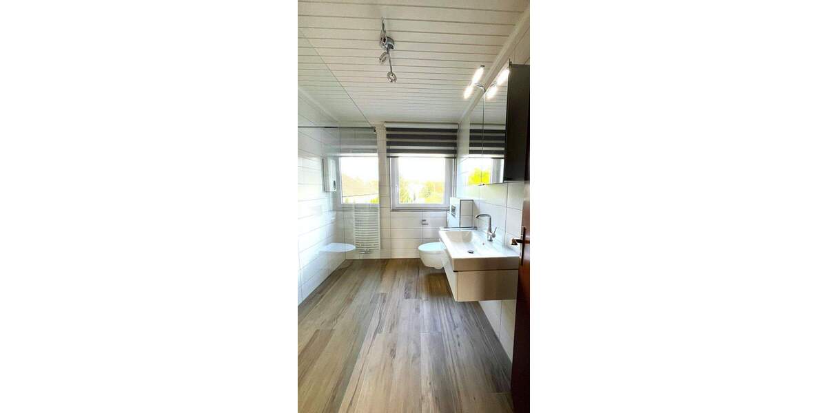 Großzügige 4-Zimmerwohnung mit Einbauküche in Löhne-Obernbeck 4 zimmer