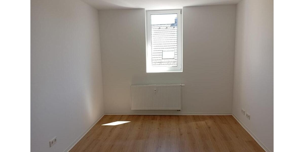 Etagenwohnung Schiffweiler - 1 Zimmer, 40 m&sup2;, 475&euro; | Angebot:26408569