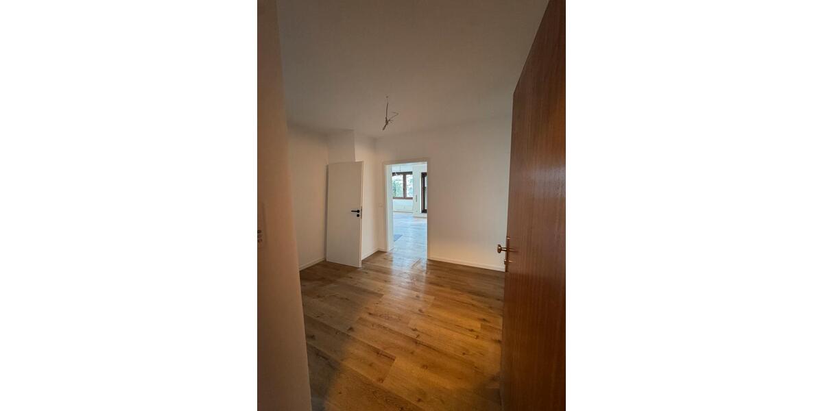 Erdgeschoßwohnung Grafenau - 4 Zimmer, 115 m&sup2;, 1.500&euro; | Angebot:24386431
