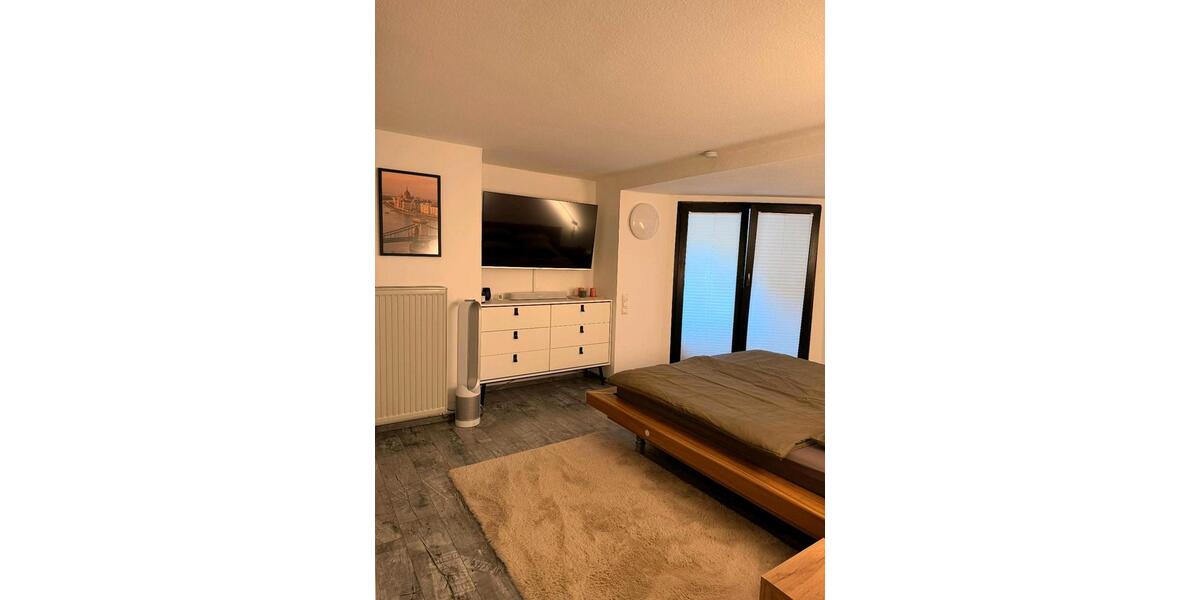Etagenwohnung Kleinwallstadt - 2.5 Zimmer, 130 m&sup2;, 1.040&euro; | Angebot:25812654