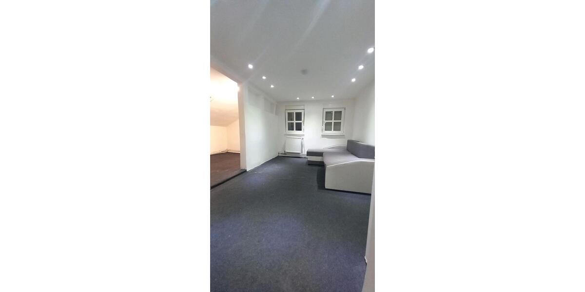 Etagenwohnung Neustadt bei Coburg - 1 Zimmer, 20 m&sup2;, 200&euro; | Angebot:26058131