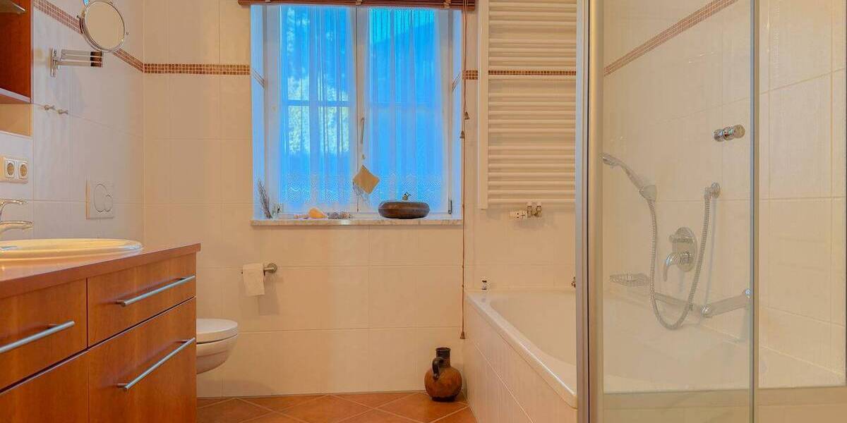 Etagenwohnung Bad Tölz - 3 Zimmer, 112 m&sup2;, 1.525&euro; | Angebot:26473500