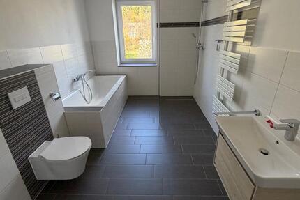 Wohnung Fraureuth - 4 Zimmer, 97 m&sup2;, 772&euro; | Angebot:26226452