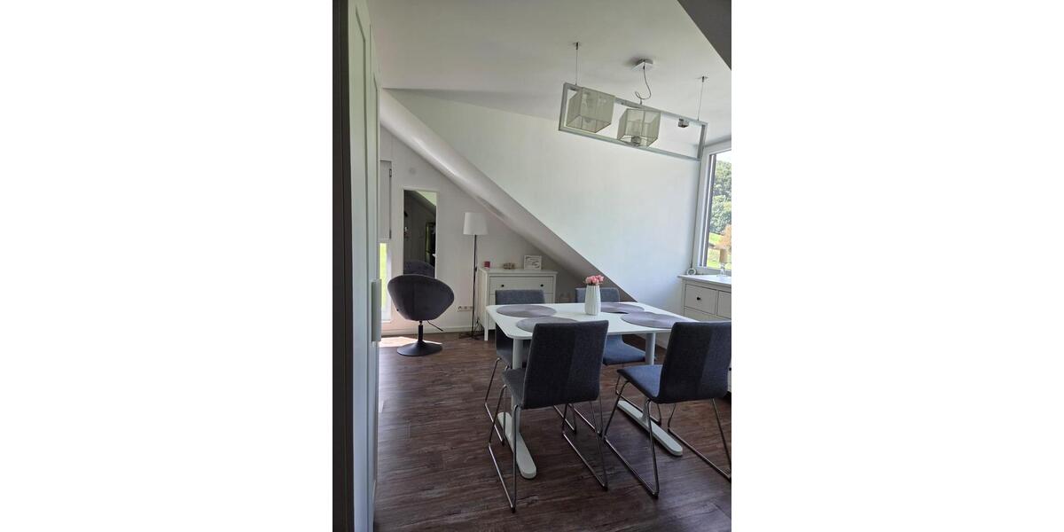 Dachgeschoßwohnung Weinstadt - 1 Zimmer, 47 m&sup2;, 705&euro; | Angebot:25831184