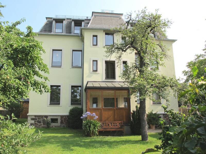 Top sanierter Altbau ... für Singles im mittleren Alter