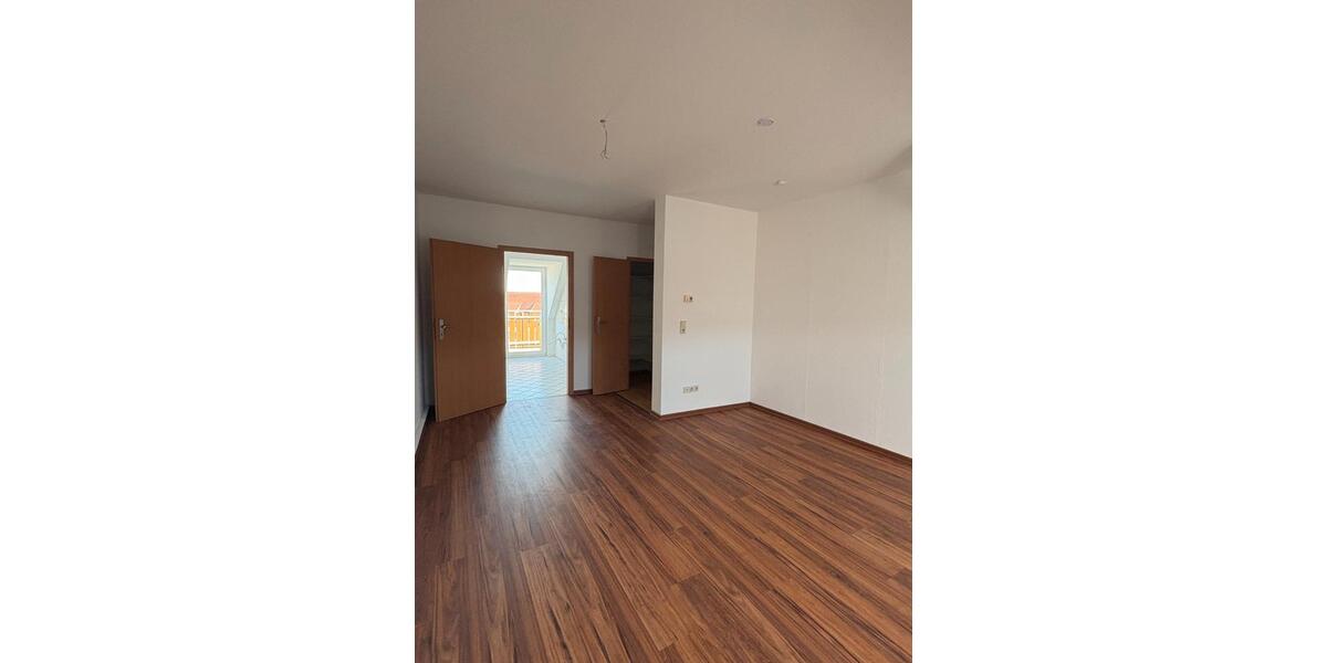 Dachgeschoßwohnung Eilenburg - 1 Zimmer, 45 m&sup2;, 348&euro; | Angebot:26647423