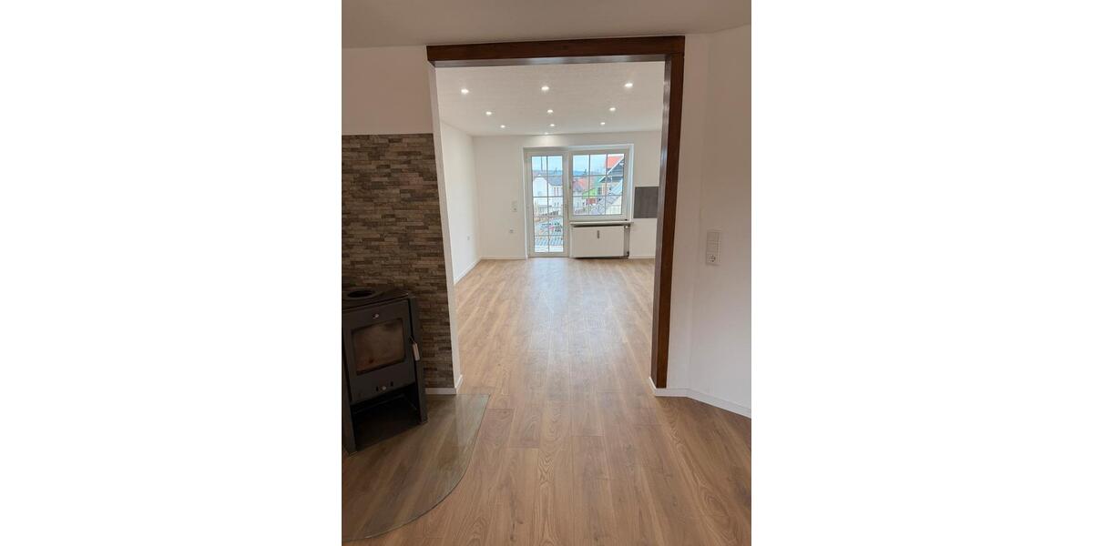 Etagenwohnung Volkmarsen - 3 Zimmer, 80 m&sup2;, 730&euro; | Angebot:25150744